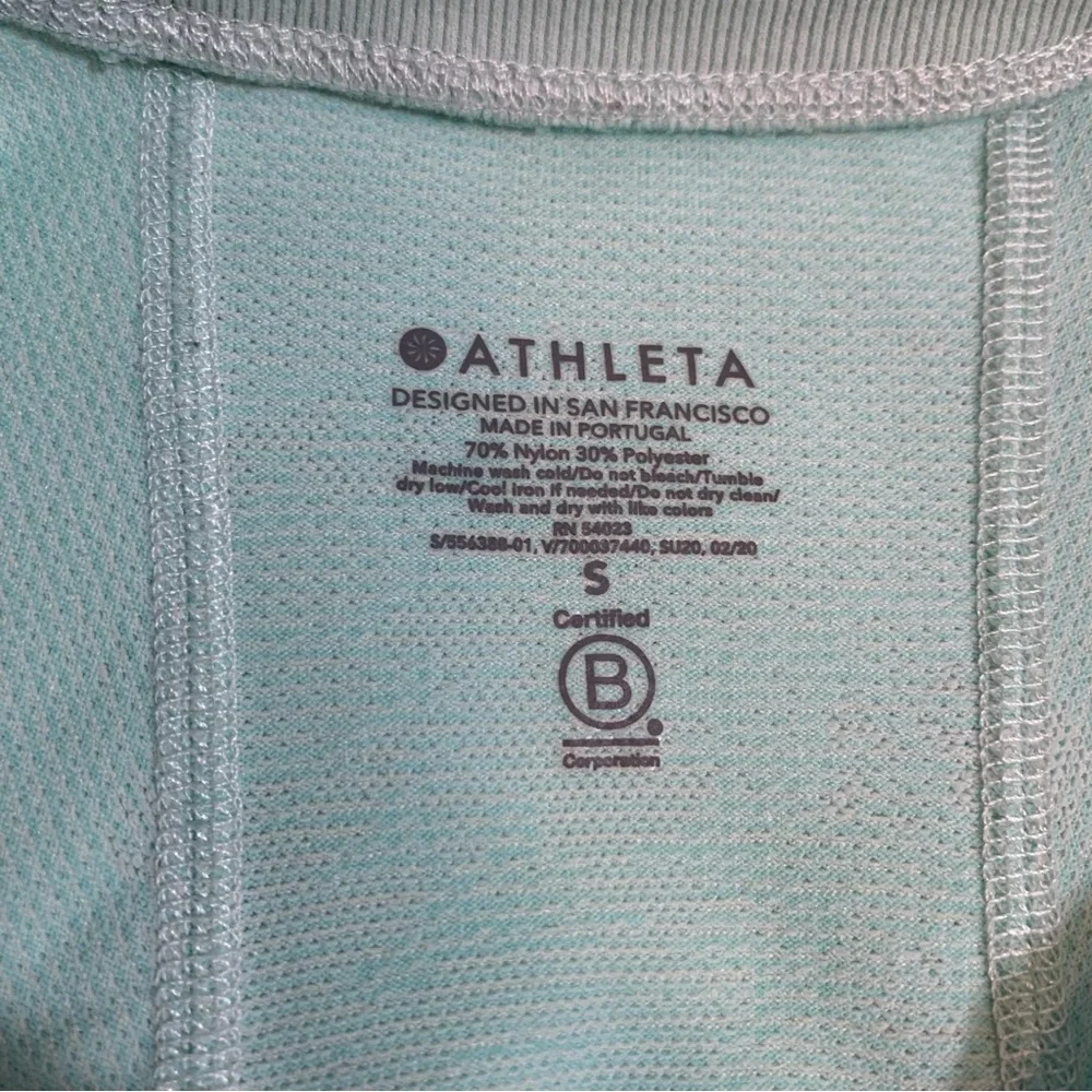 Athleta‎ Momentum Camo Tee Mint Green Seamless Short Sleeve Workout Shirt Small